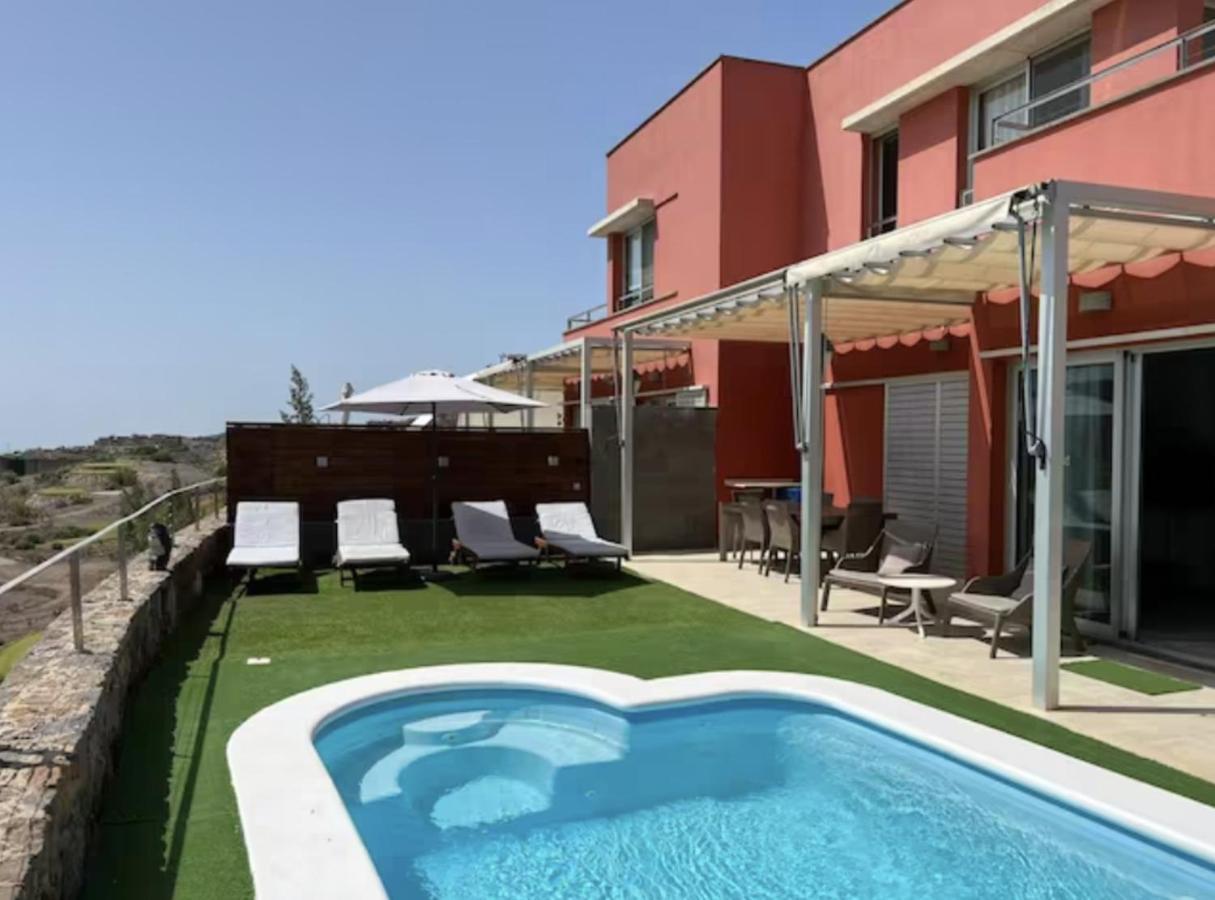 Lightbooking Piscina Privada Salobre Golf * San Bartolomé